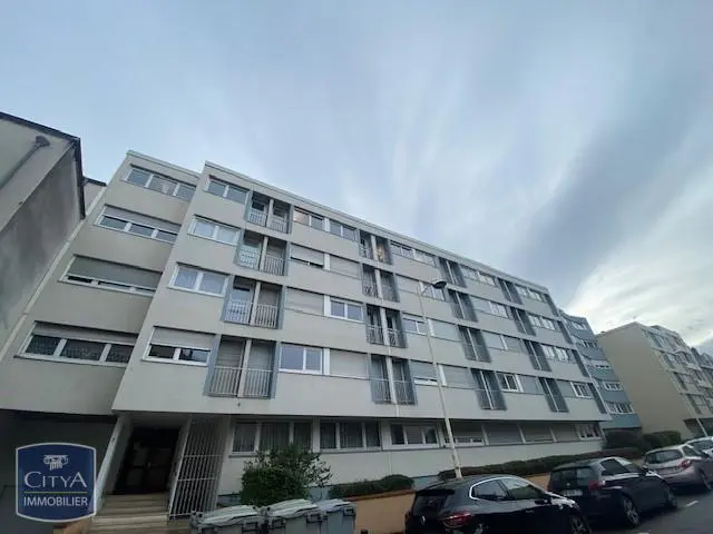 Photo 1 Appartement 1 pièce 23.49m²