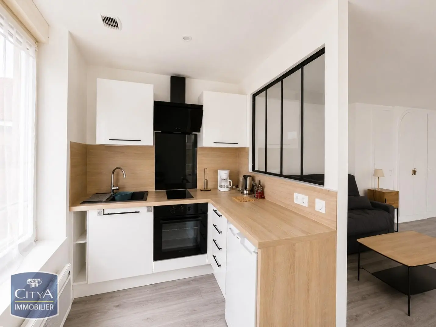 Photo 1 Appartement 1 pièce 29.32m²
