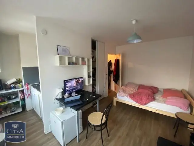 Photo 1 Appartement 1 pièce 20.7m²