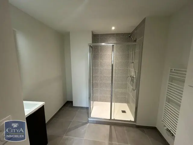 Photo 2 Appartement 1 pièce 27.58m²