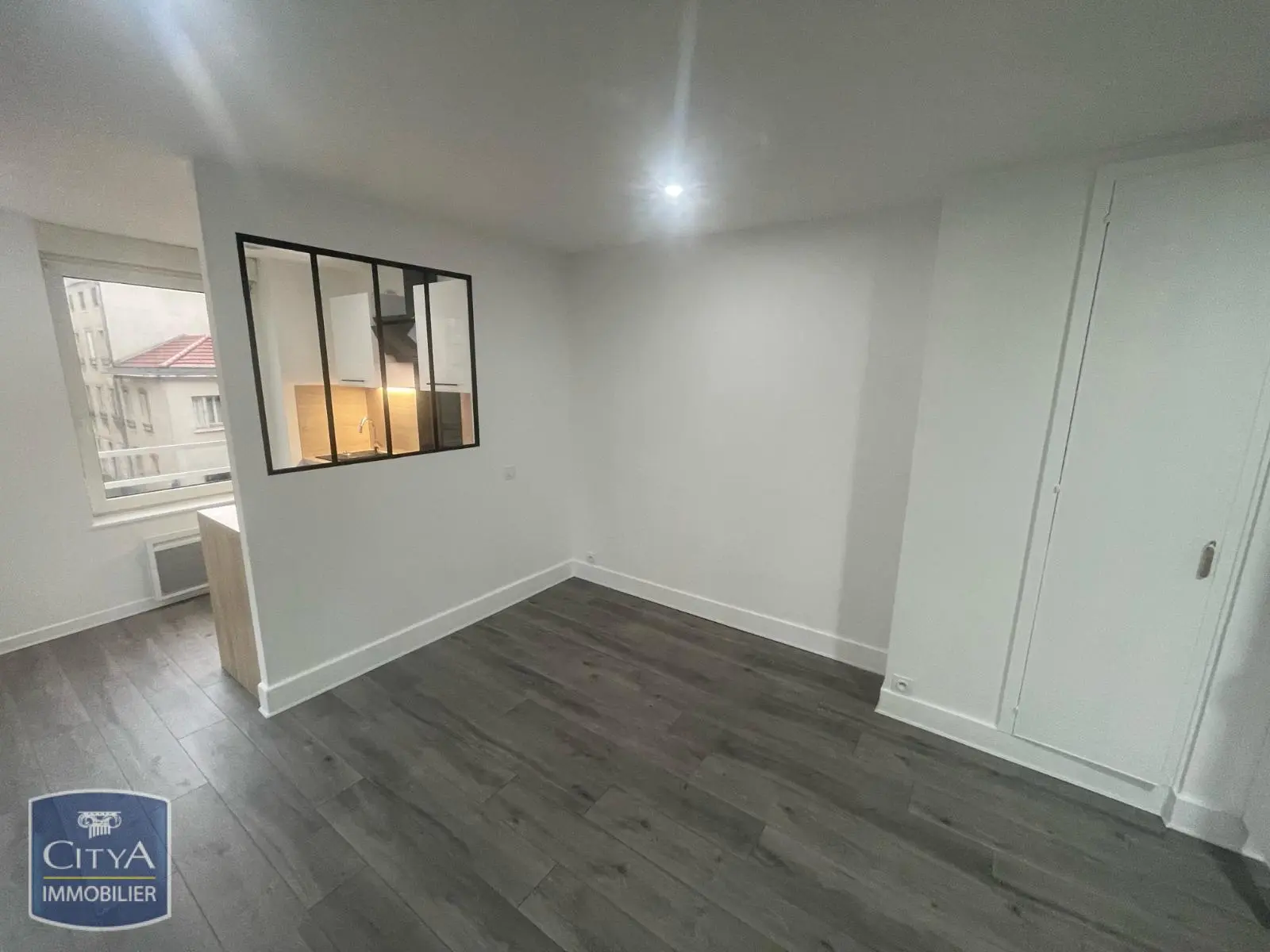 Photo 2 Appartement 1 pièce 29.32m²
