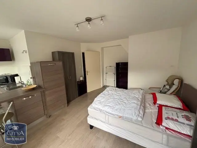 Photo 1 Appartement 1 pièce 28.21m²