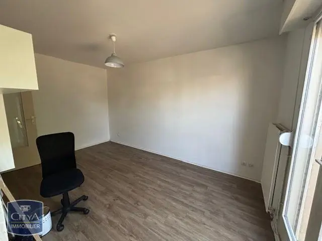 Photo 1 Appartement 1 pièce 20.7m²