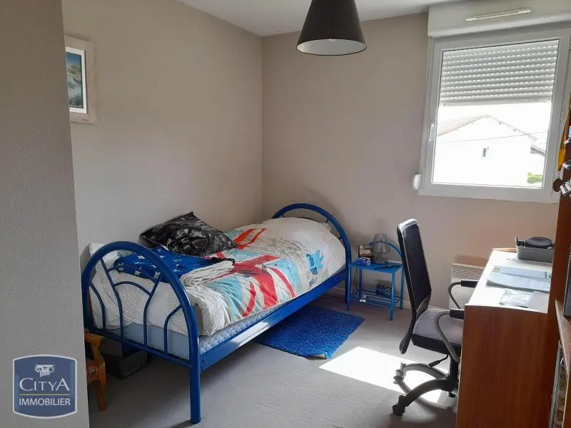 Chambre 1 avec placard