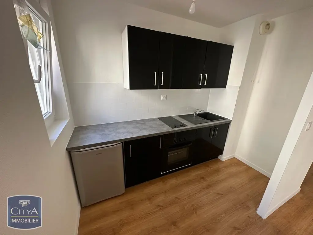 Photo 2 Appartement 1 pièce 33.91m²