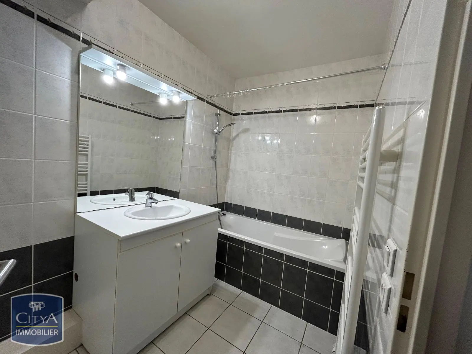 Photo 7 Appartement 4 pièces 82.96m²