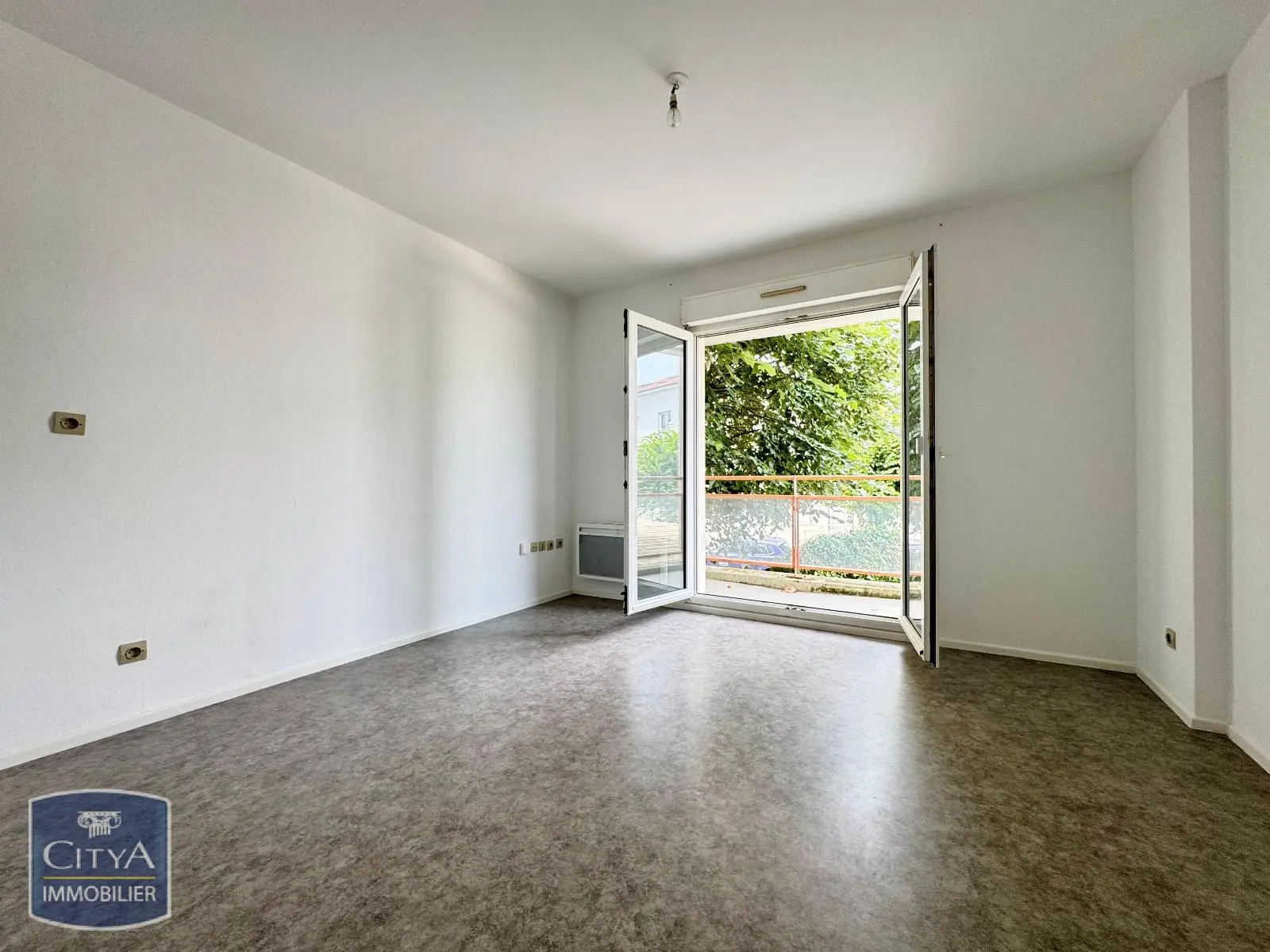 Photo 1 Appartement 1 pièce 21.14m²