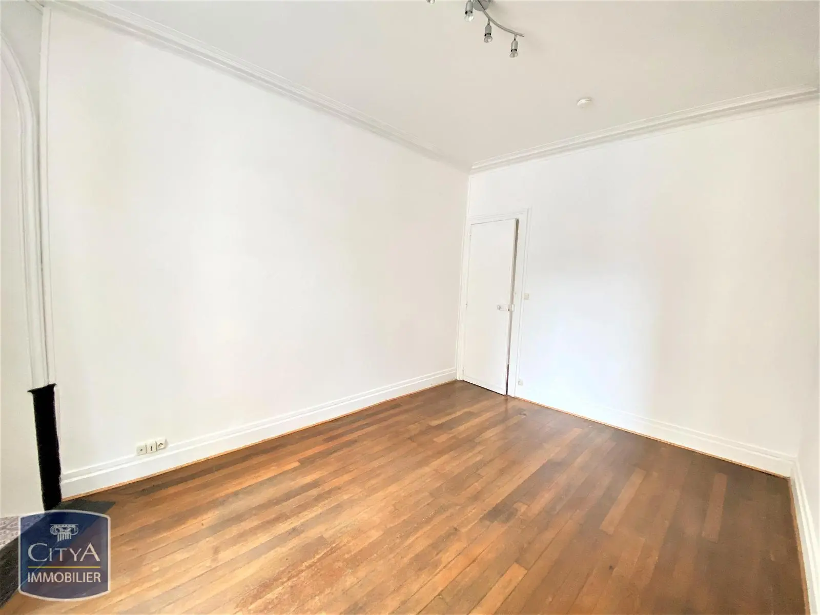 Photo 2 Appartement 1 pièce 25.62m²