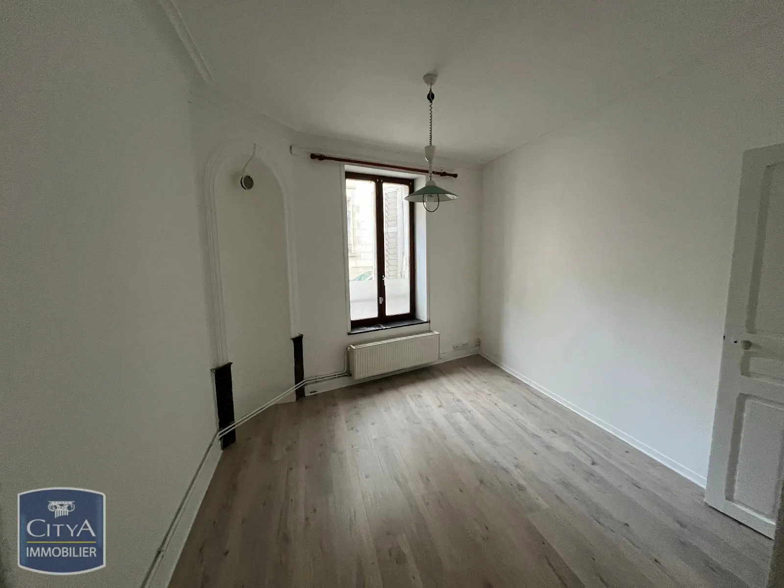Photo 2 Appartement 1 pièce 27m²