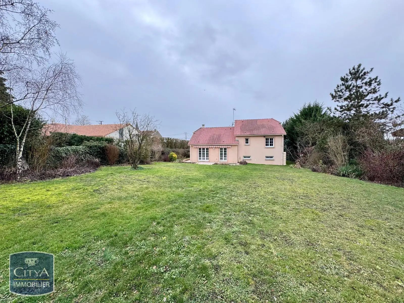 A LOUER MAISON T5 REMEREVILLE JARDIN ET GARAGES