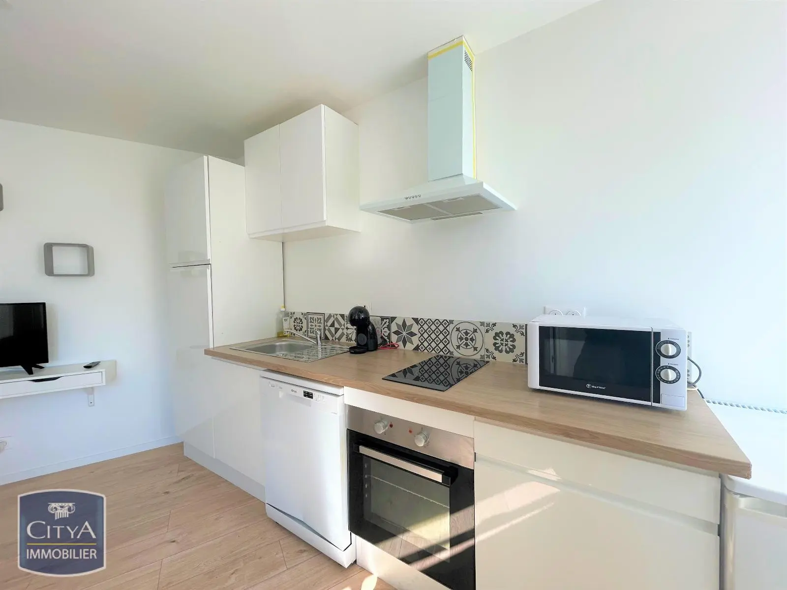Photo 2 Appartement 1 pièce 23.4m²