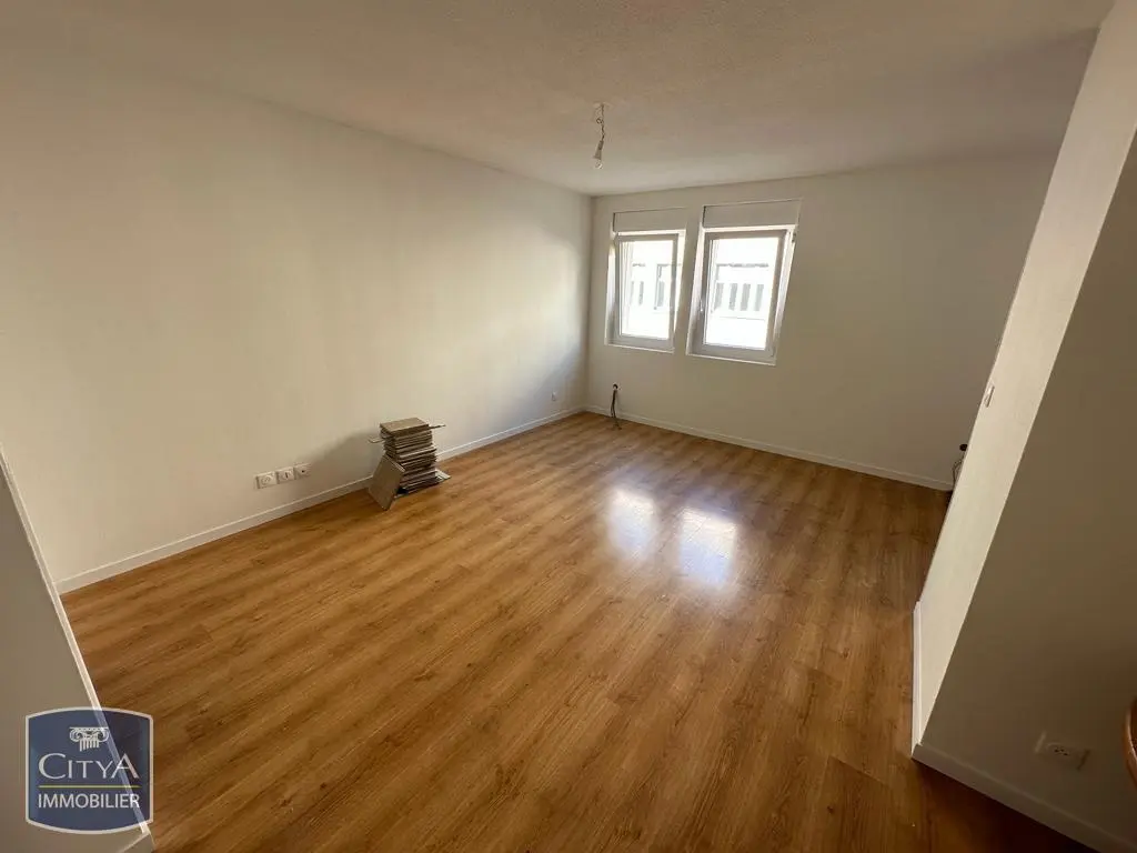 Photo 3 Appartement 1 pièce 33.91m²