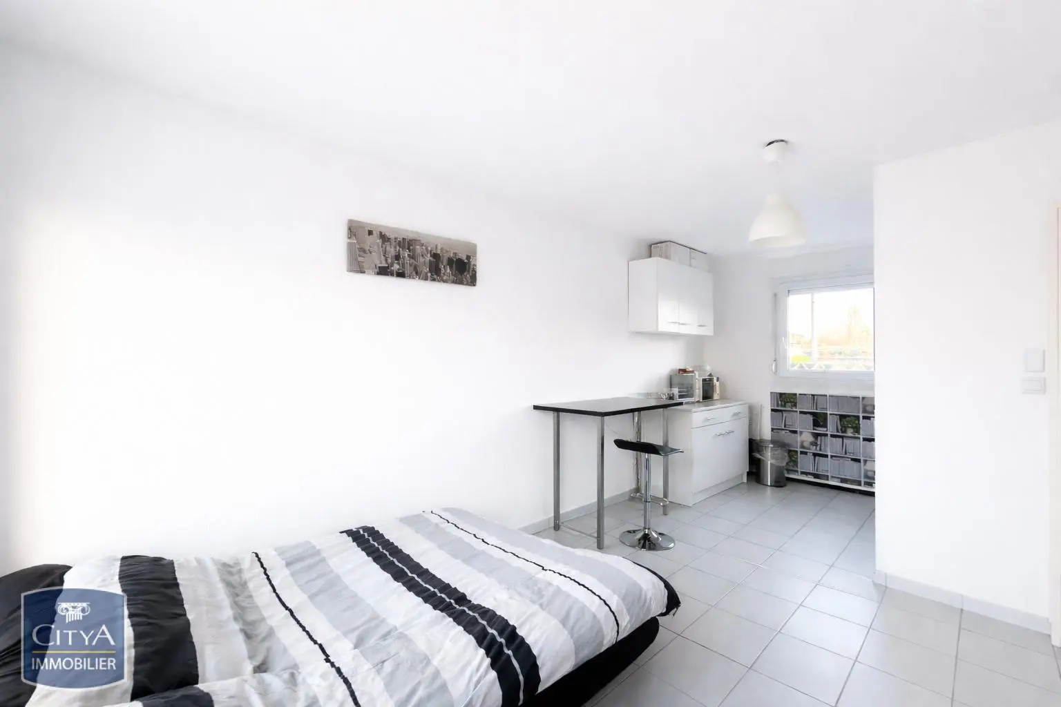 Photo 2 Appartement 1 pièce 28m²
