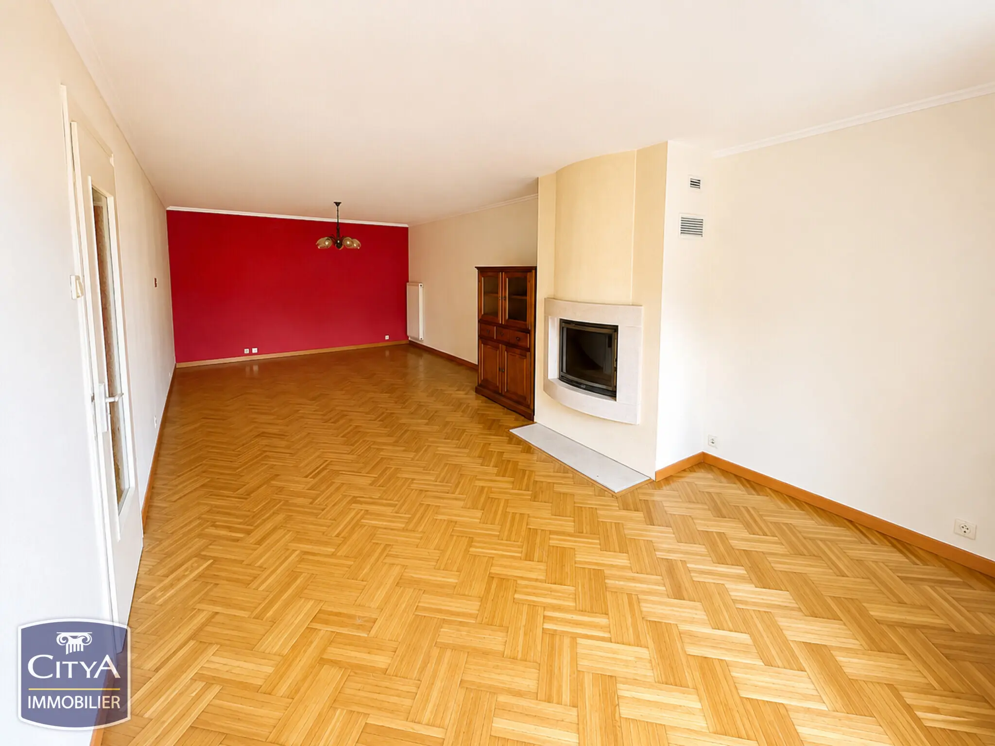 Photo 3 Maison 4 pièces 203m²
