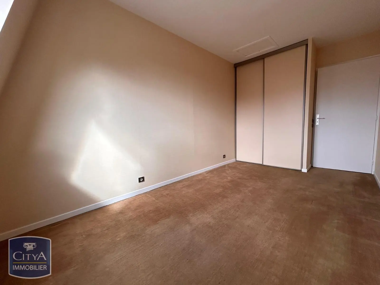 Photo 8 Appartement 5 pièces 97.92m²