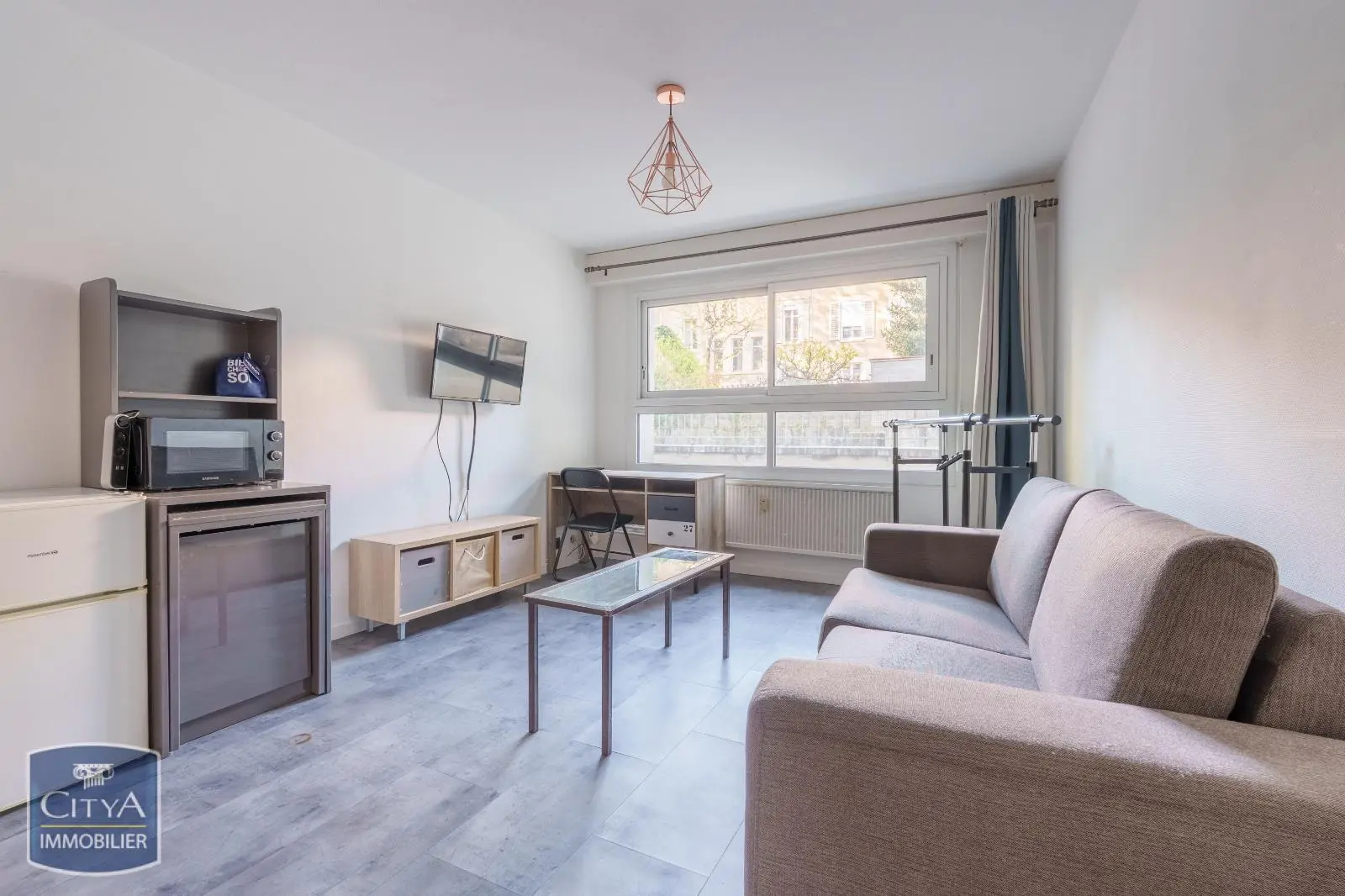 Photo 1 Appartement 1 pièce 22.57m²