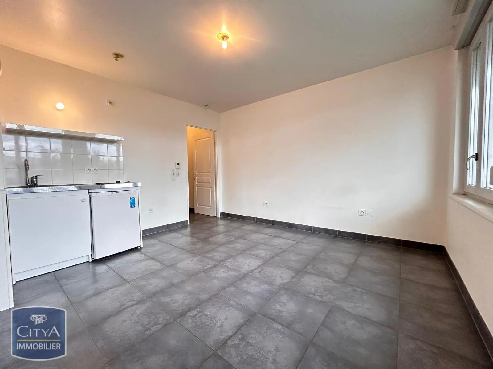 Photo 3 Appartement 1 pièce 21.01m²