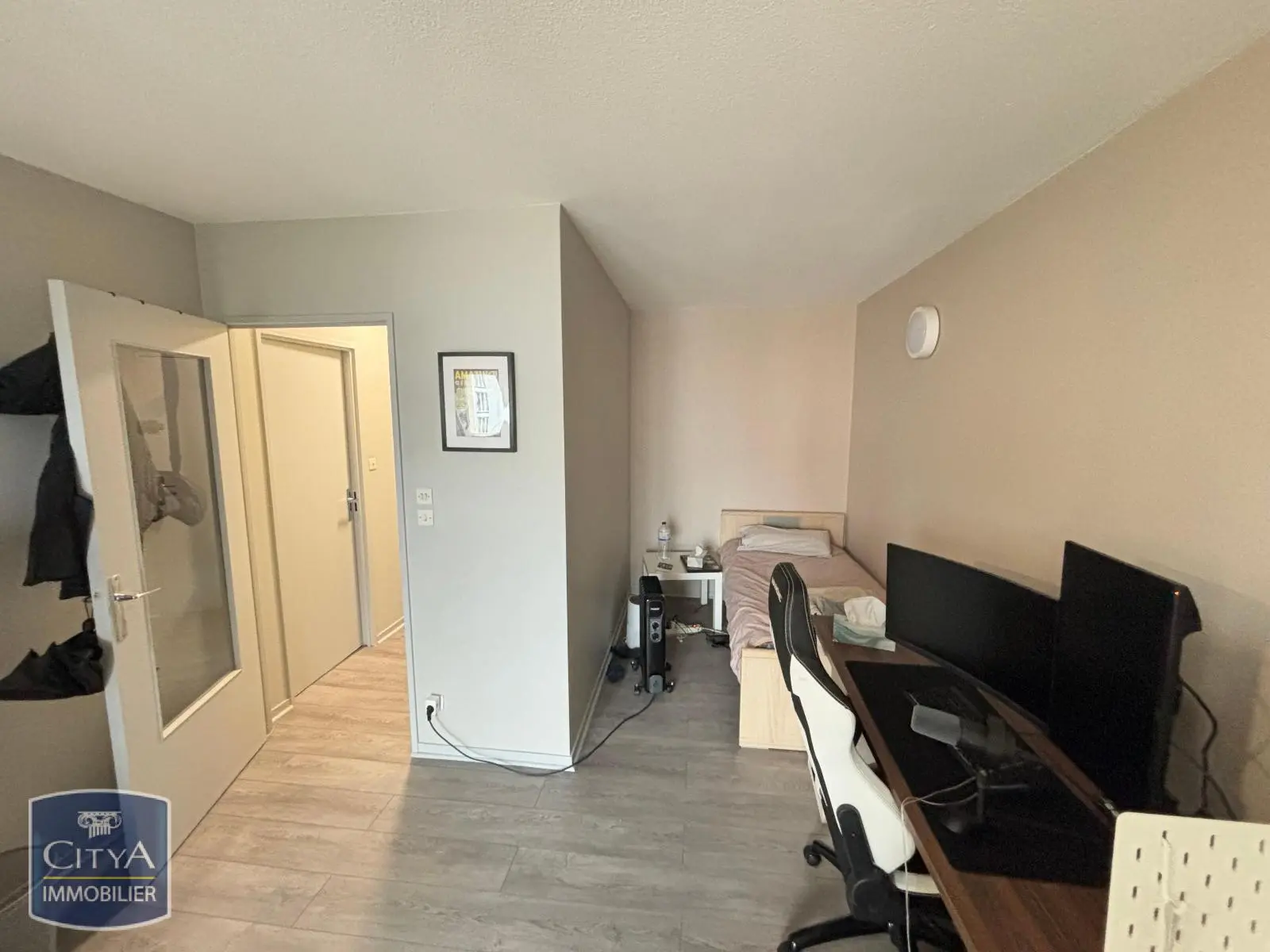 Photo 2 Appartement 1 pièce 34m²