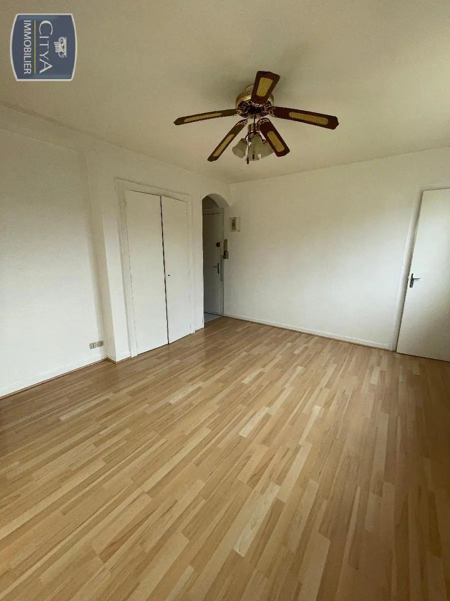 Photo 1 Appartement 3 pièces 48.27m²