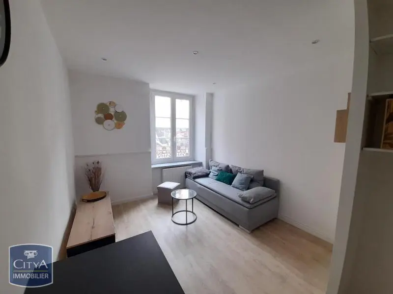 Photo 2 Appartement 1 pièce 17.17m²