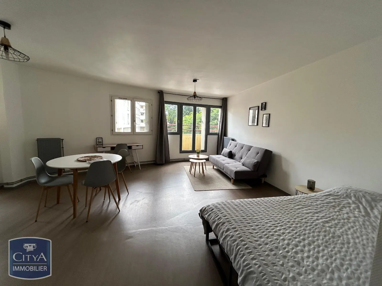 Photo 2 Appartement 1 pièce 36m²