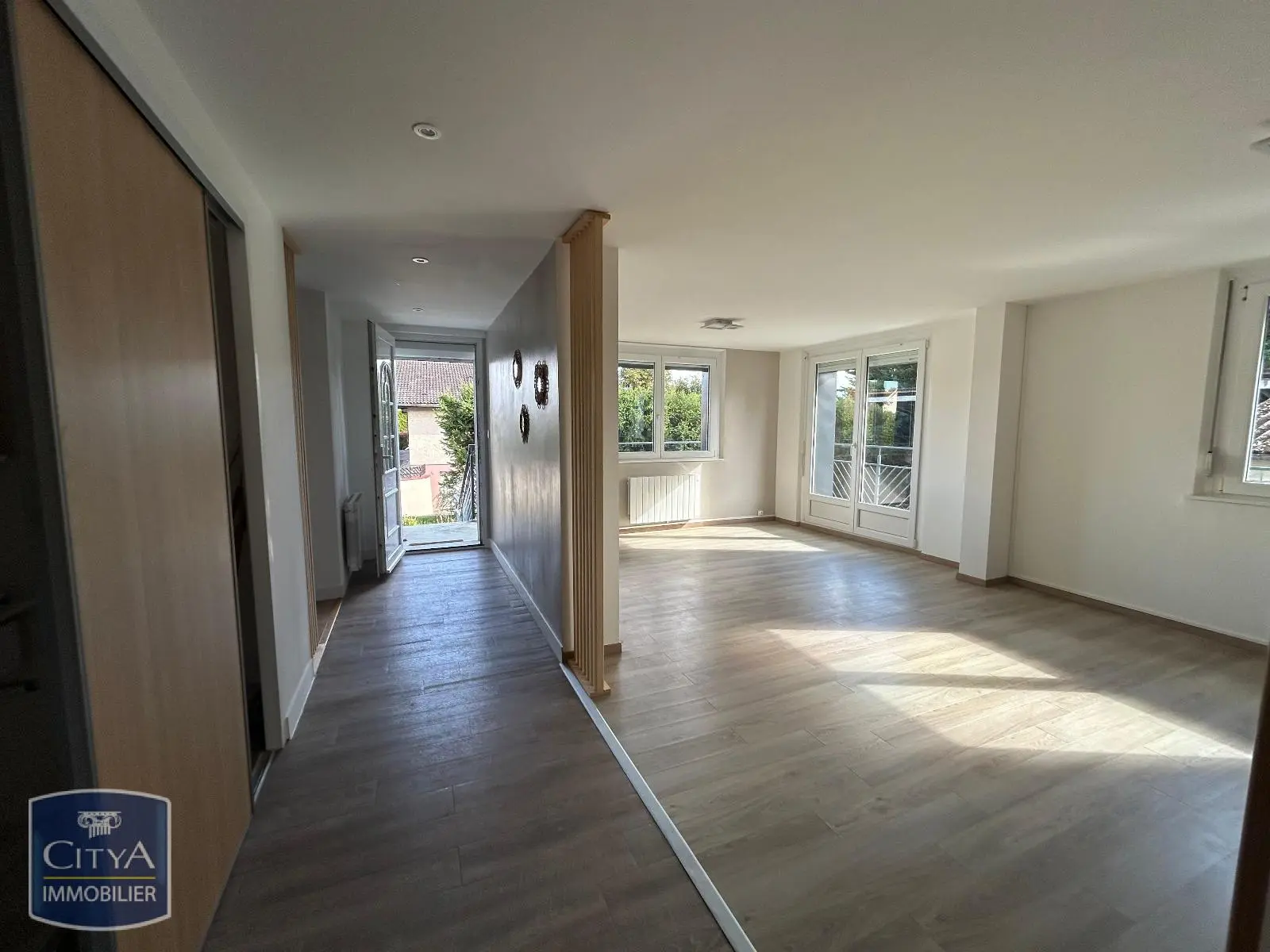 Photo 2 Appartement 5 pièces 107m²