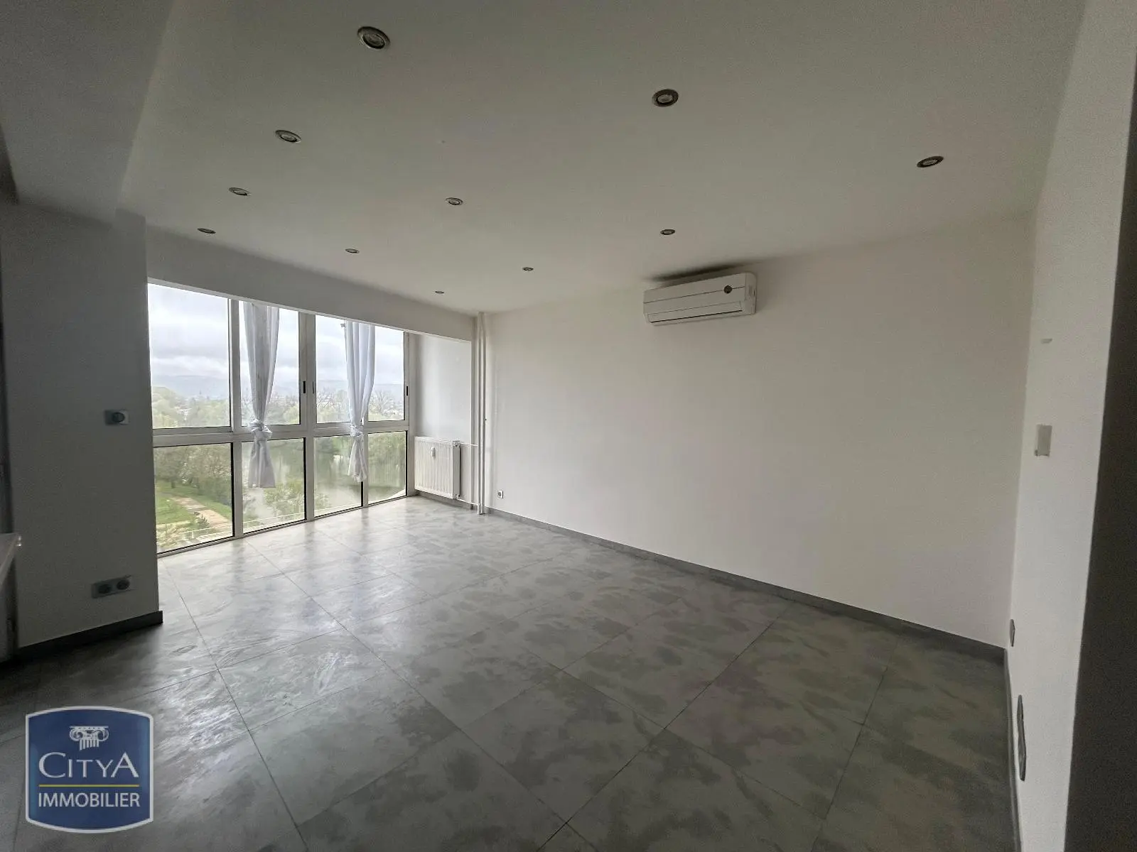 Photo 3 Appartement 4 pièces 79.44m²