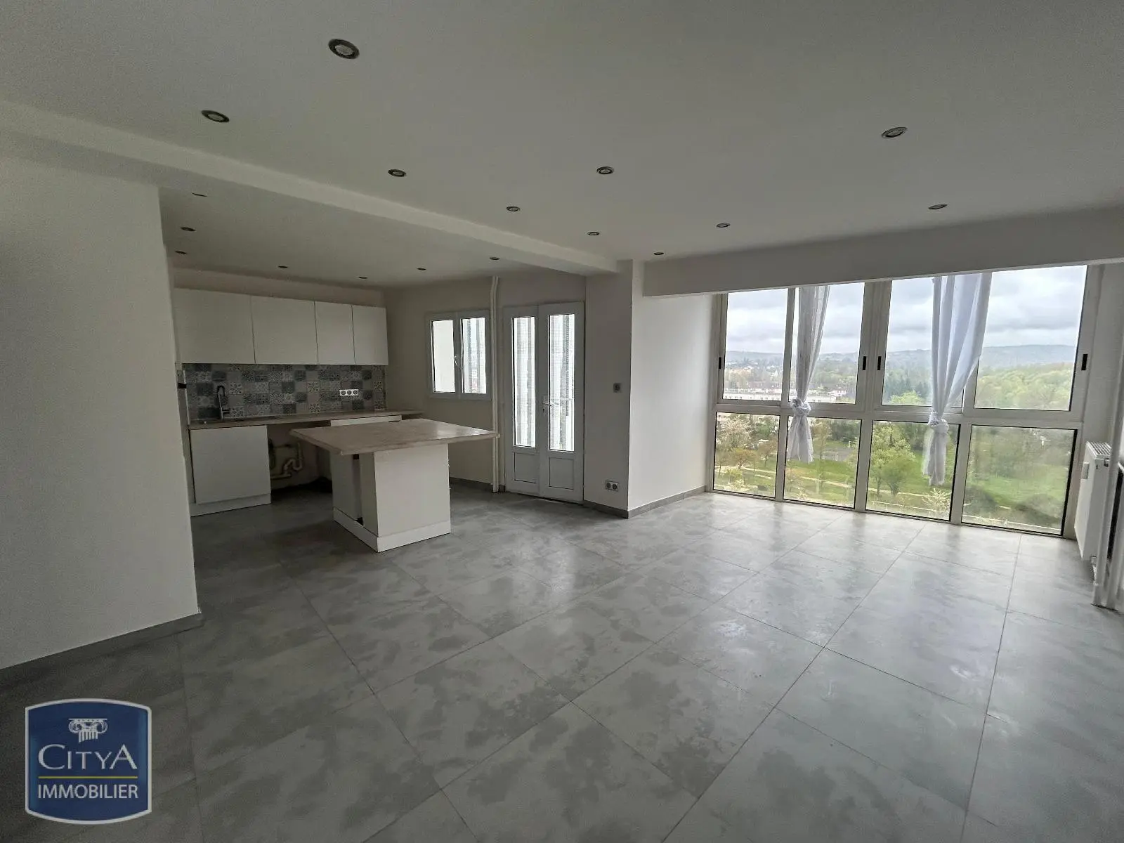 Photo 1 Appartement 4 pièces 79.44m²