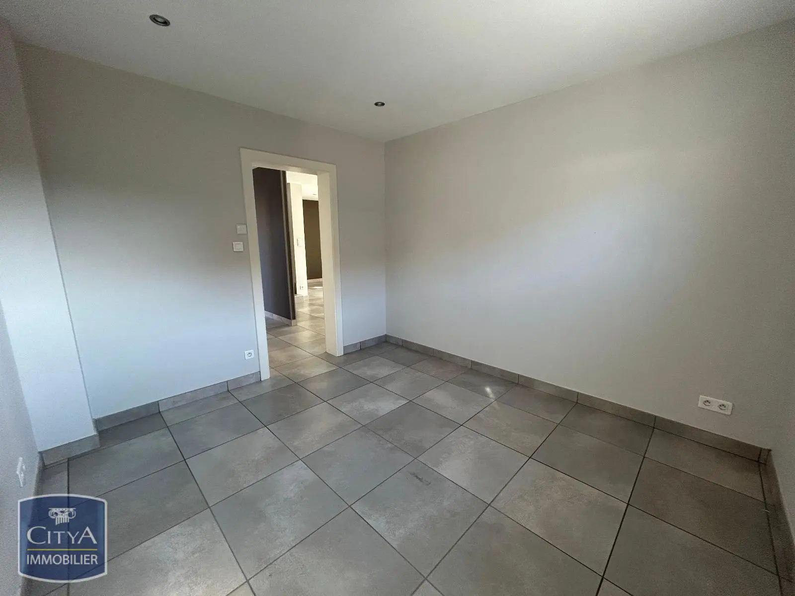 Photo 11 Maison 4 pièces 153.93m²