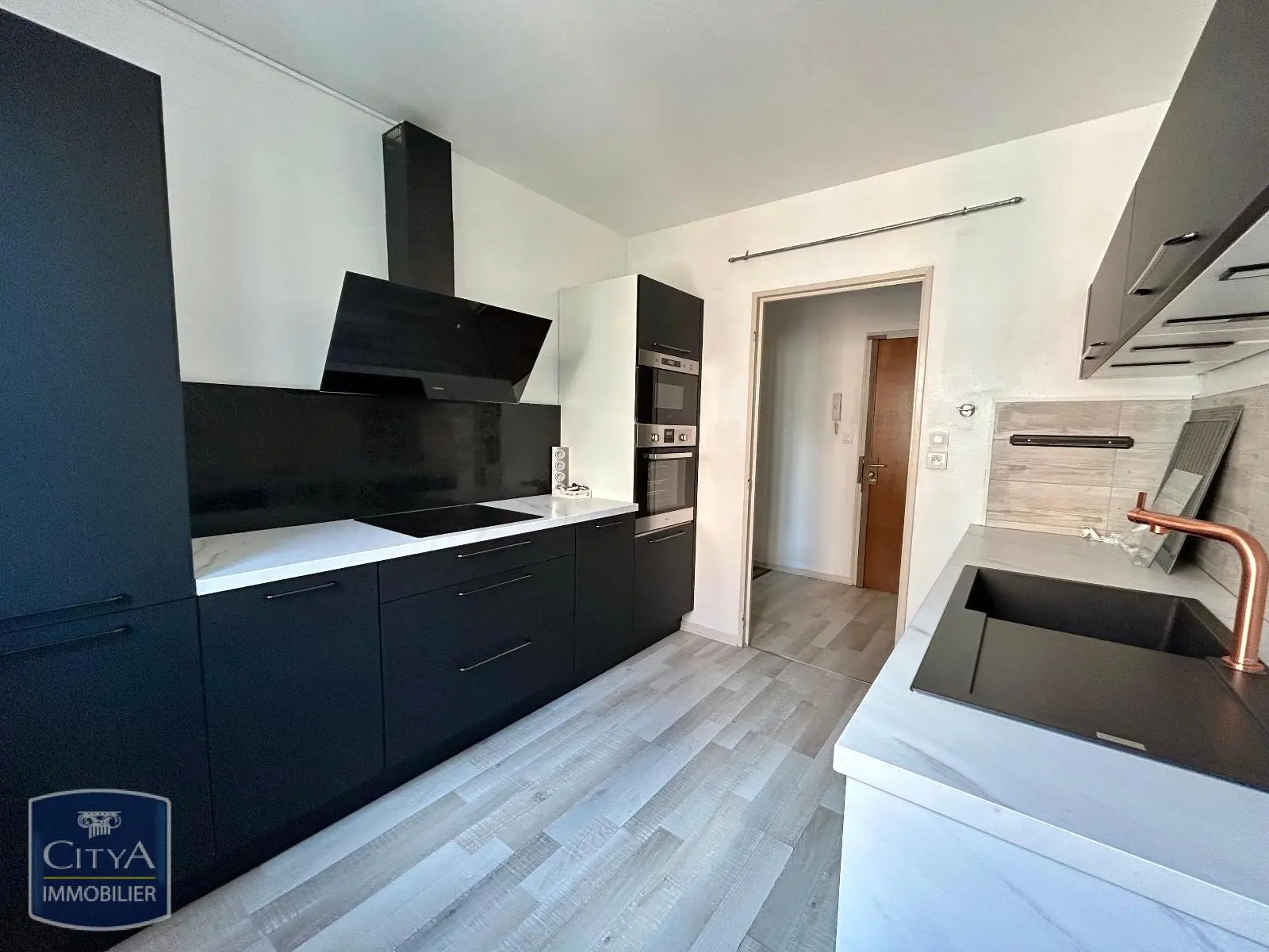 Photo 1 Appartement 2 pièces 59.74m²