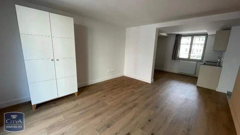 Photo 2 Appartement 1 pièce 37.09m²