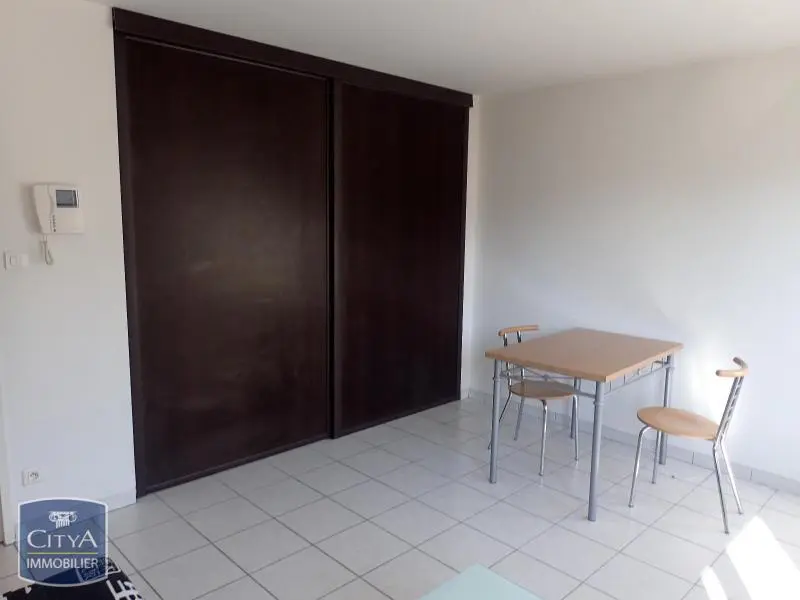 Photo 1 Appartement 1 pièce 25m²
