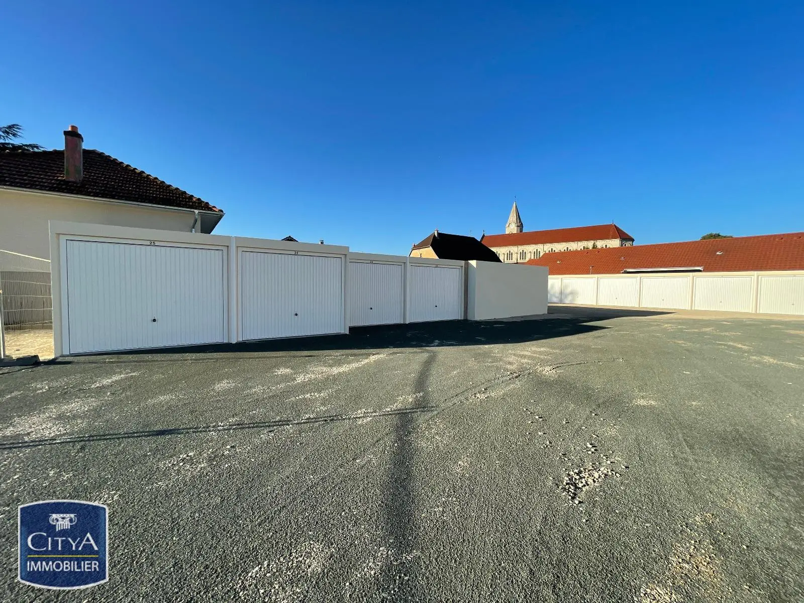Photo 1 Parking 13m²