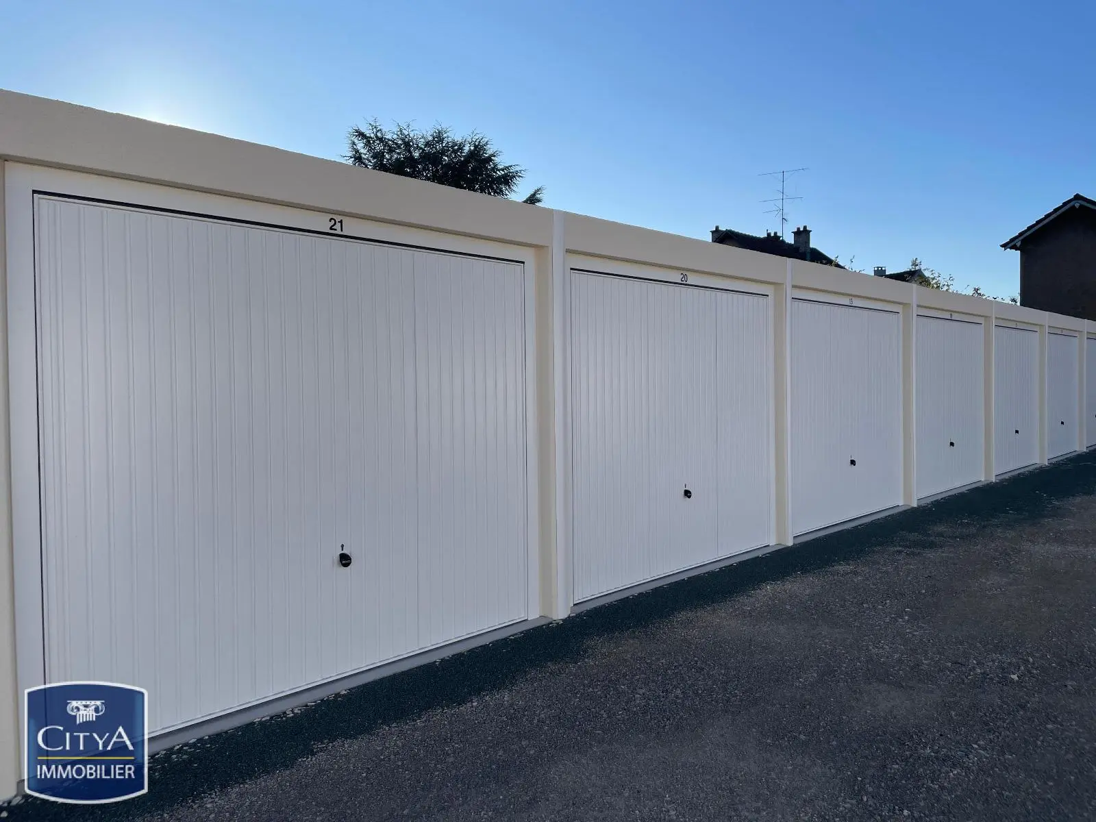 Photo 3 Parking 13m²