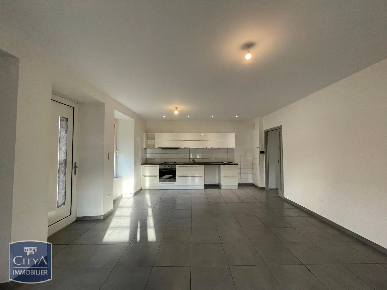 Photo 1 Appartement 3 pièces 73.73m²