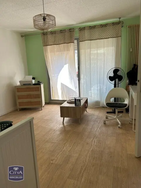 Photo 2 Appartement 1 pièce 30.8m²