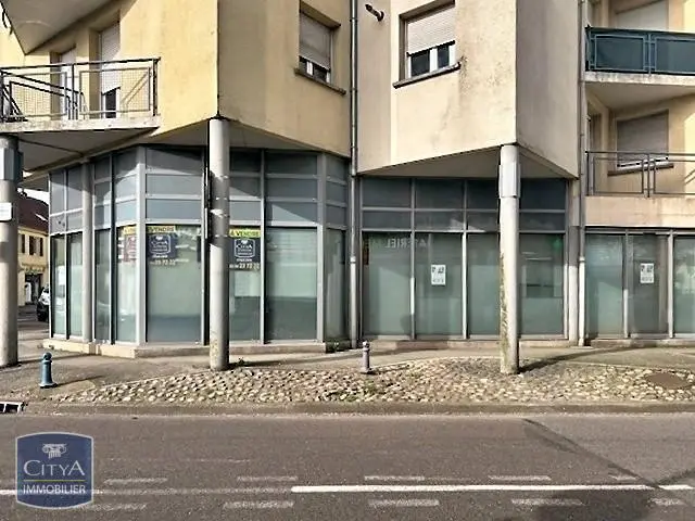 Photo 5 Local Professionnel 181.92m²