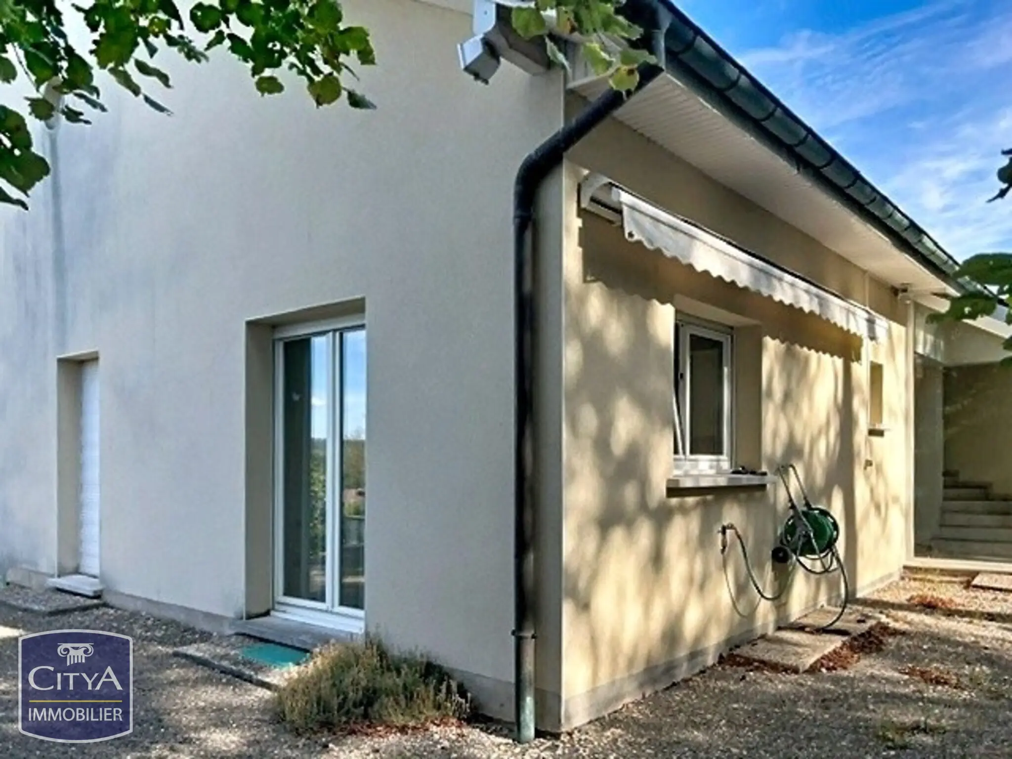 Photo 1 Maison 5 pièces 190m²