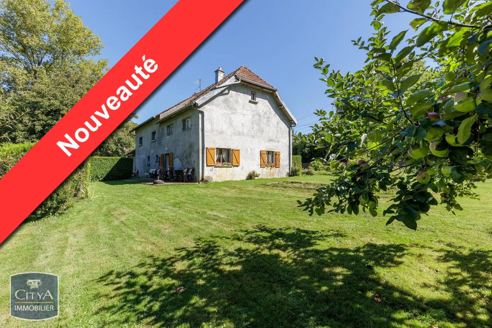 Photo 1 Maison 7 pièces 200m²