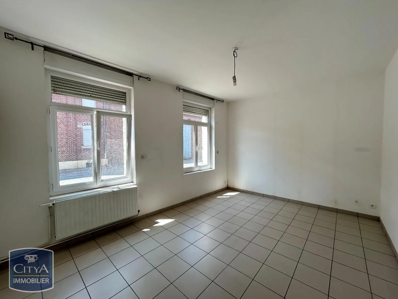 Photo 1 Maison 4 pièces 161m²