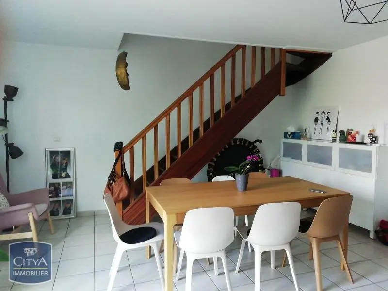 Photo 1 Maison 4 pièces 84m²