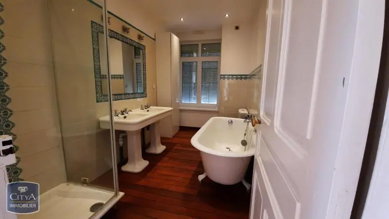Photo 9 Maison 5 pièces 161.81m²