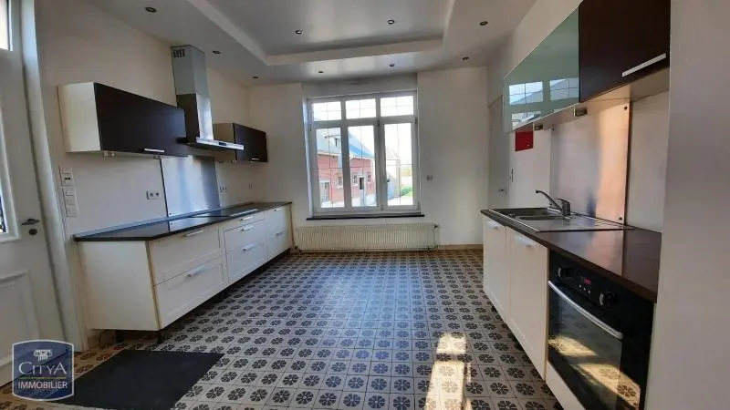 Photo 10 Maison 5 pièces 161.81m²