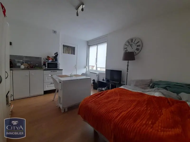 Photo 2 Appartement 1 pièce 14.12m²