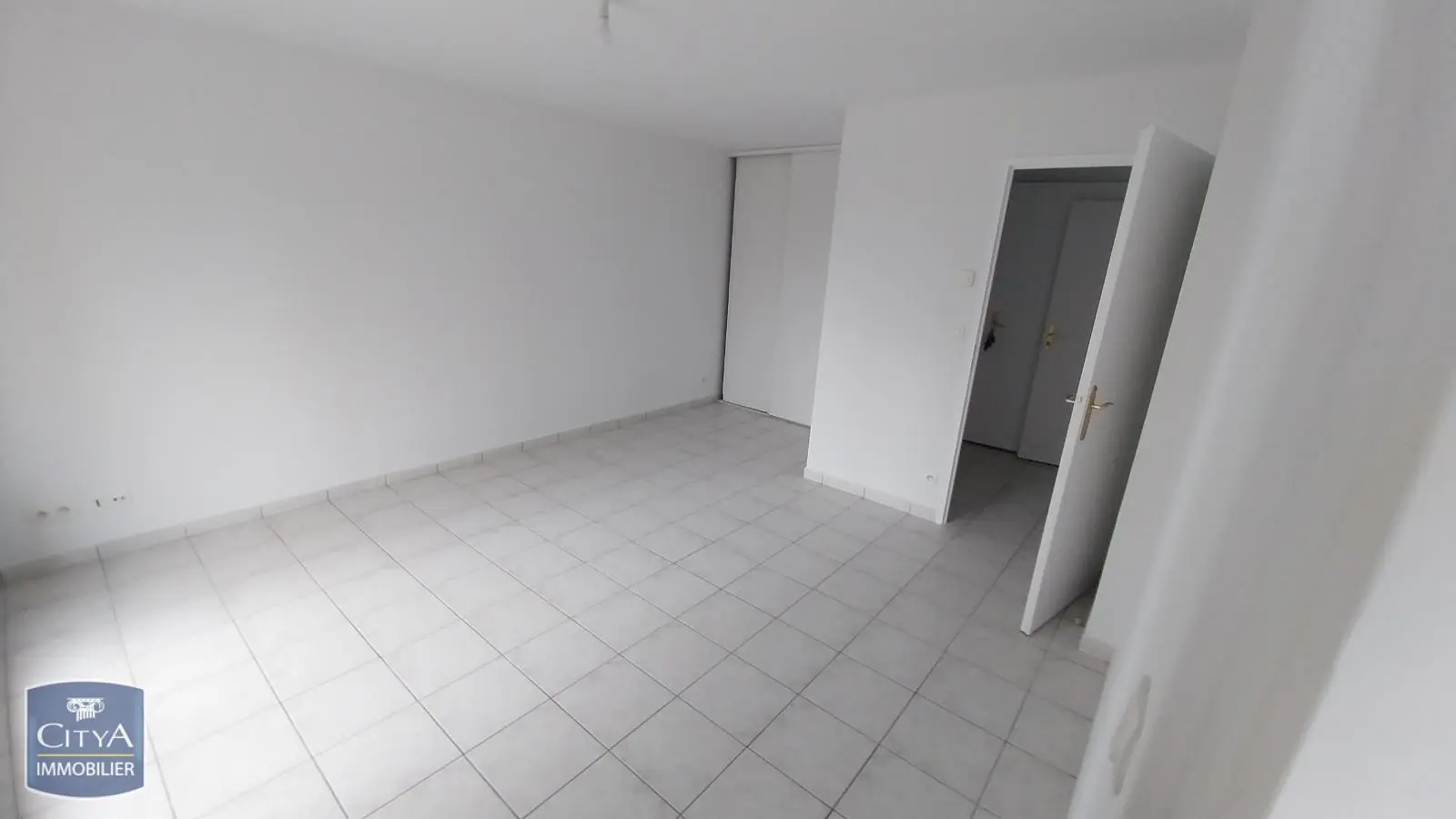Photo 3 Appartement 1 pièce 30.45m²