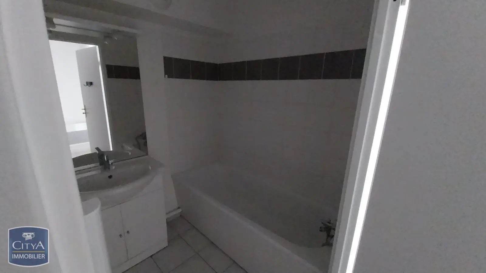 Photo 6 Appartement 1 pièce 30.45m²