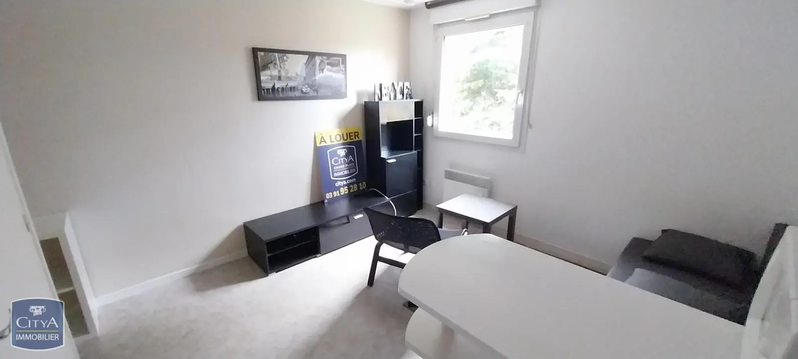 Photo 2 Appartement 1 pièce 17.61m²