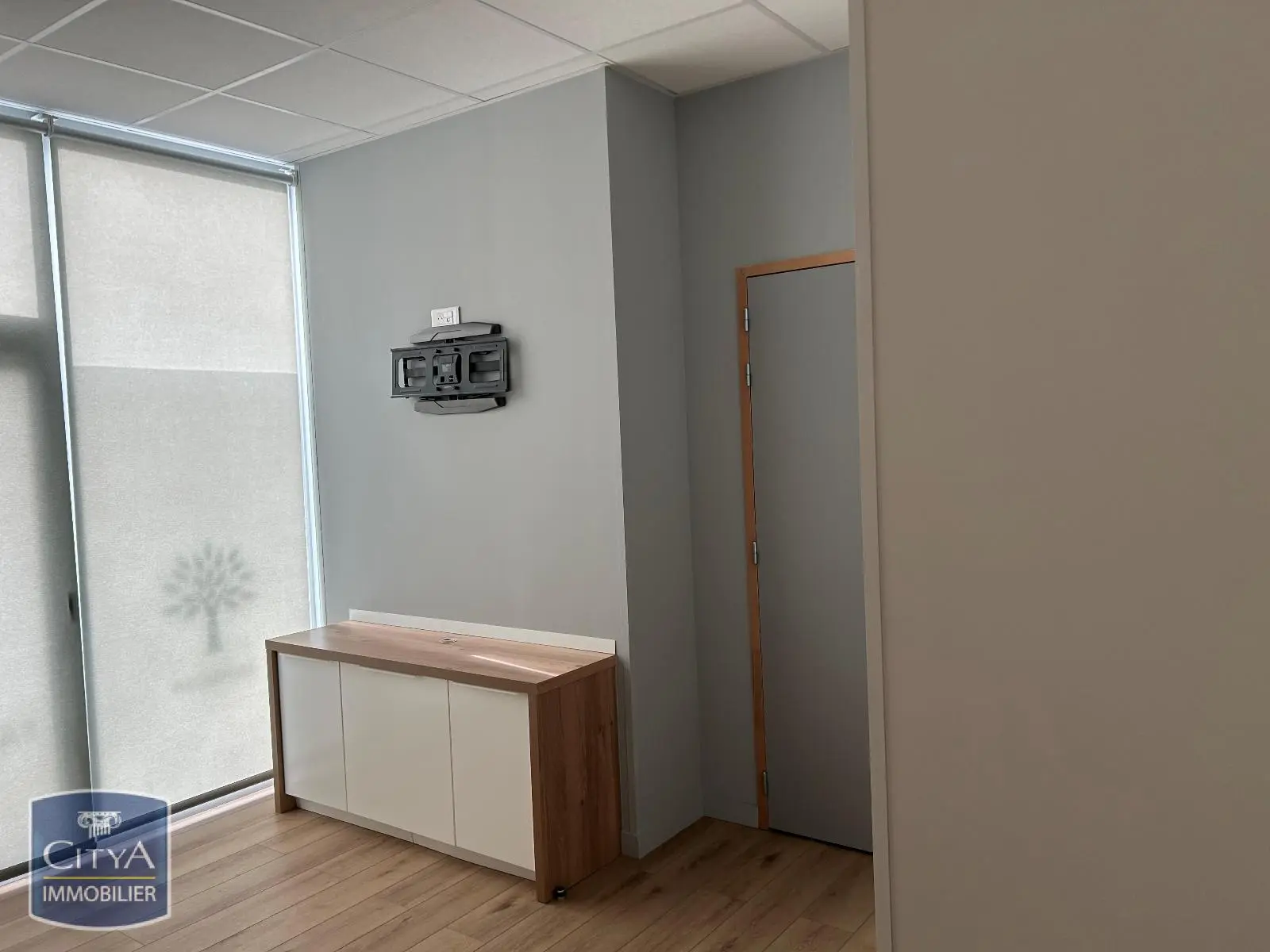 Photo 2 Local Professionnel