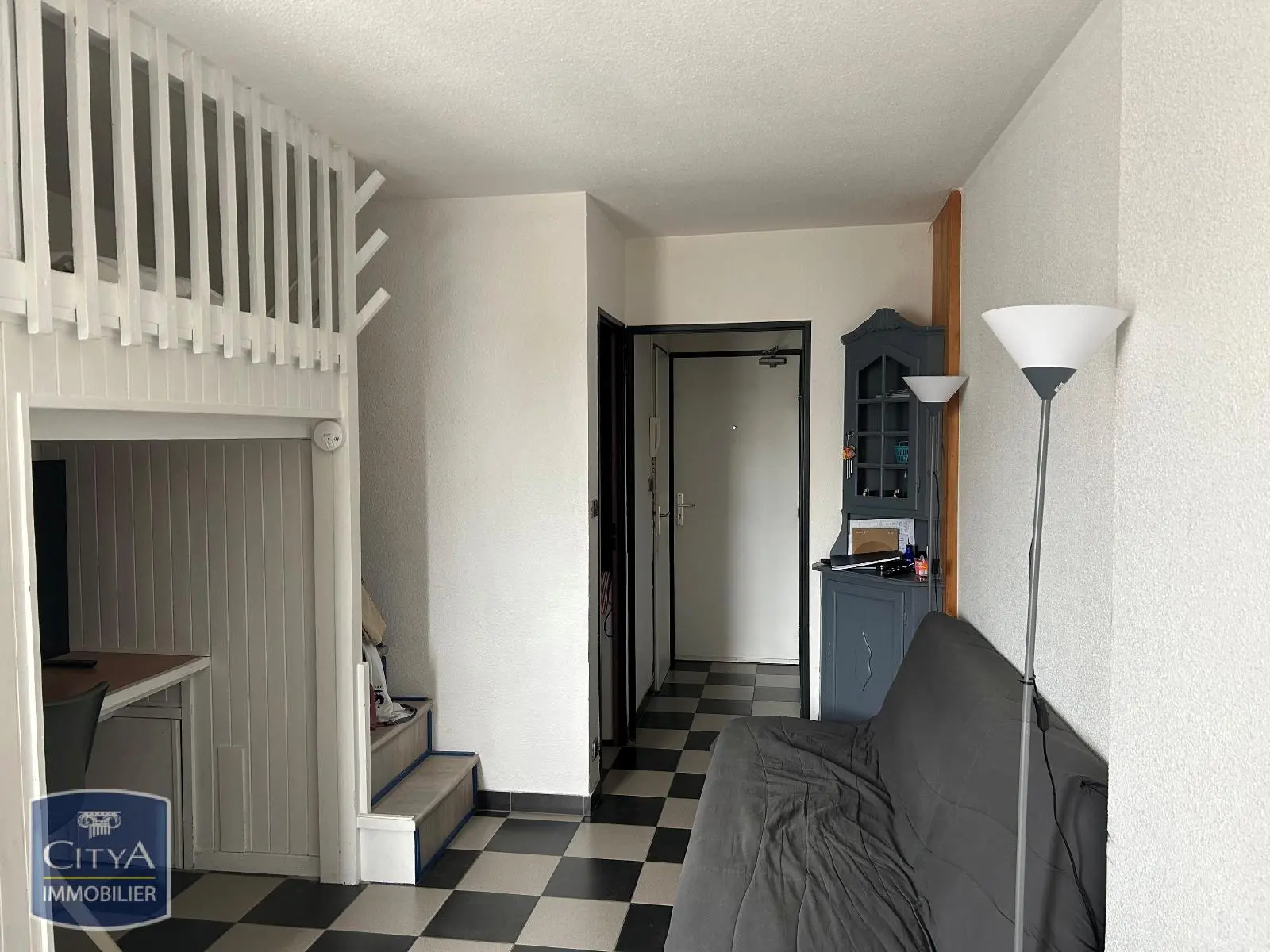 Photo 1 Appartement 1 pièce 22m²