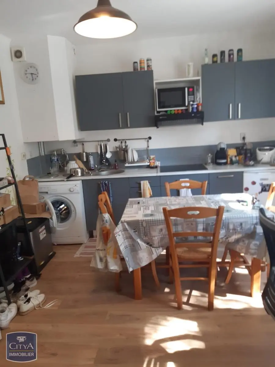 Photo 1 Appartement 1 pièce 28.18m²